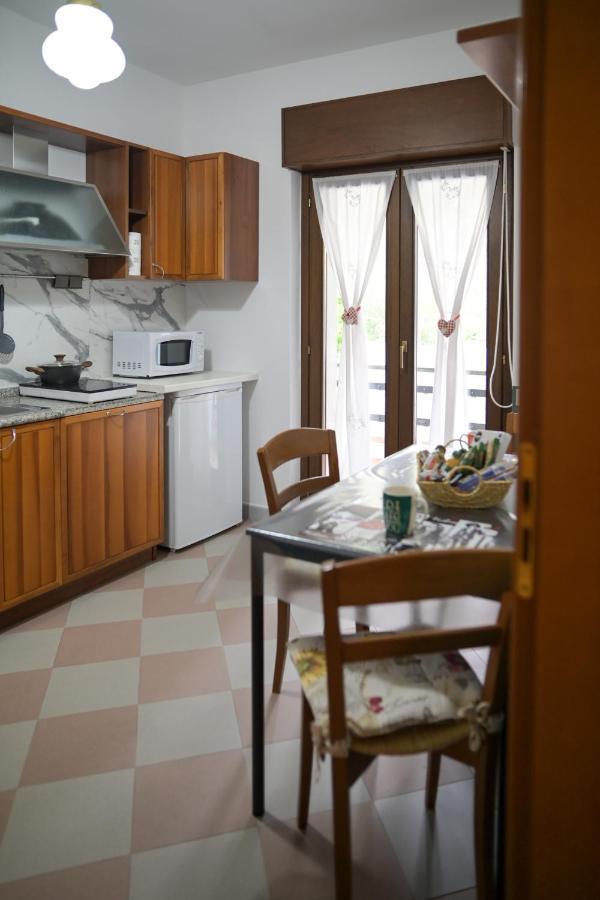 B&B Apartment 1970 Lauria Inferiore Eksteriør billede